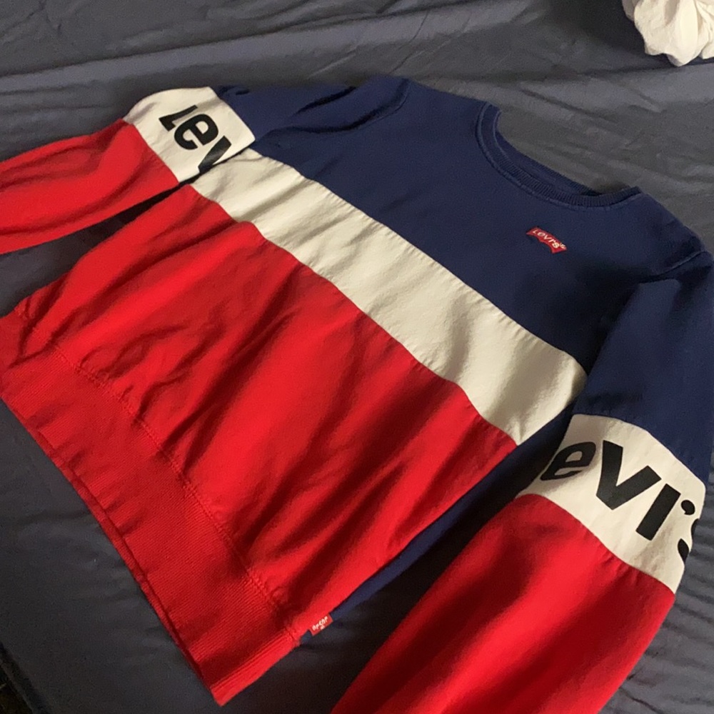 Levi’s - Picture 2 of 4